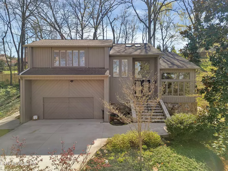 8616 Dalemere DR, Knoxville, TN 37923
