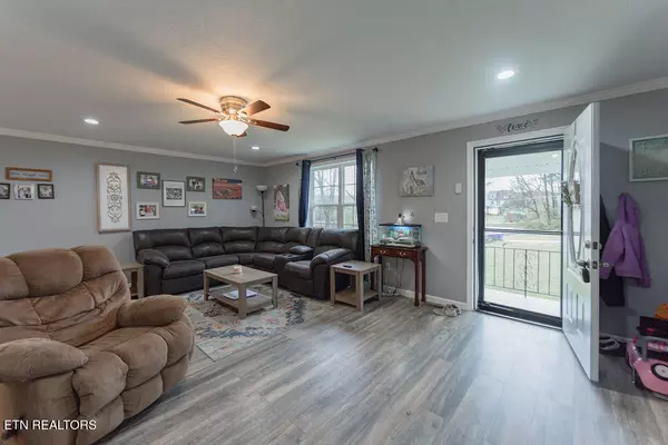 Harriman, TN 37748,613 Short St