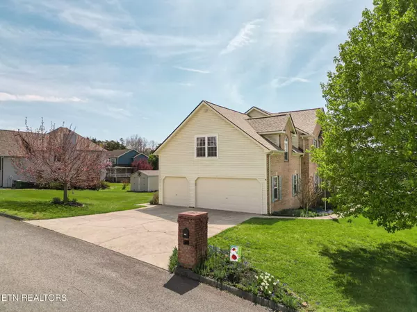 Knoxville, TN 37918,5316 Runnymede DR