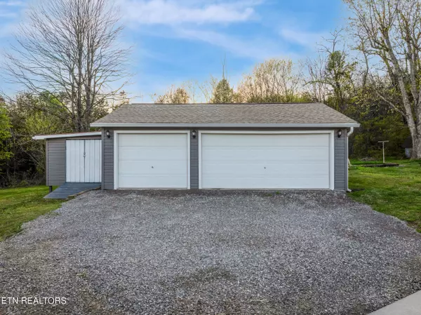 Maryville, TN 37801,3641 Fork PL