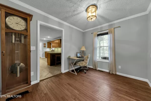 Knoxville, TN 37918,5808 Tazewell PIKE