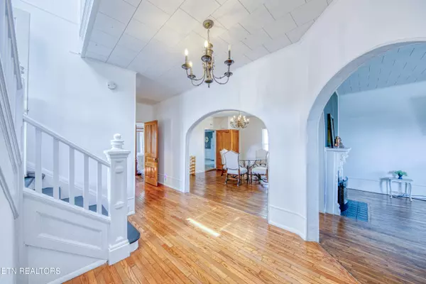 Lenoir City, TN 37771,300 B St