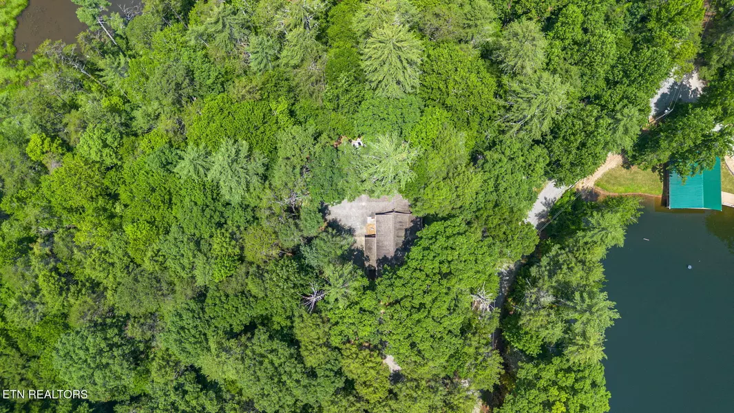1730 Ridge CT, Walland, TN 37886