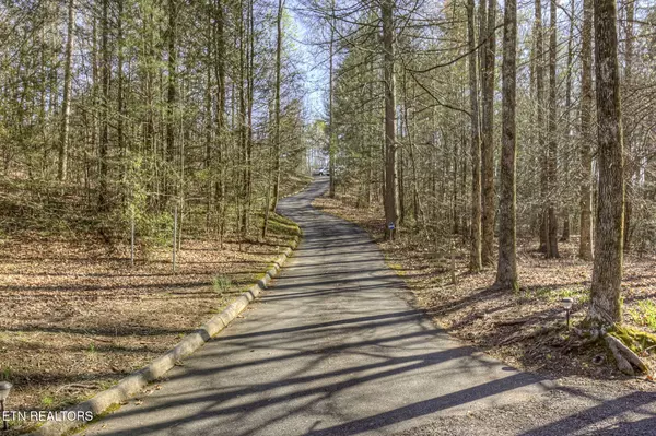 Maryville, TN 37803,3458 Allegheny Loop Rd