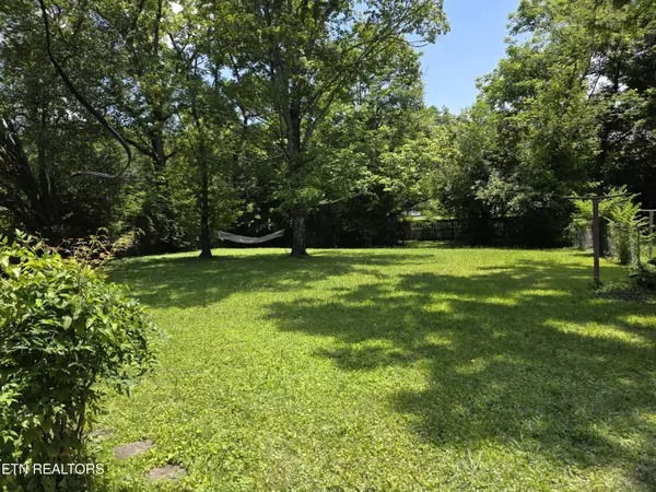 Oak Ridge, TN 37830,103 Purdue Ave