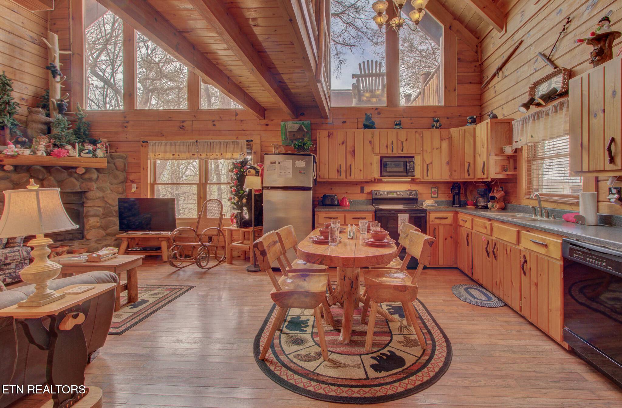 Sevierville, TN 37876,2409 Holly Pass