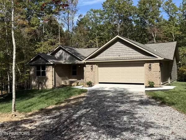 10 T Place PL, Monterey, TN 38574