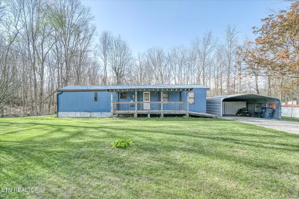 76 Dallas Smith Rd, Crossville, TN 38555