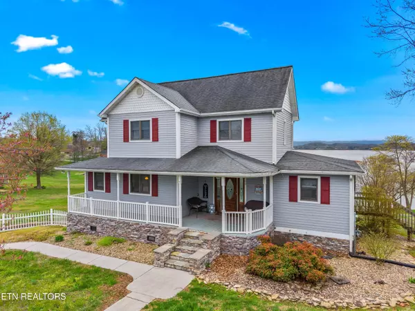 1109 Lake Ridge Drive, Dandridge, TN 37725