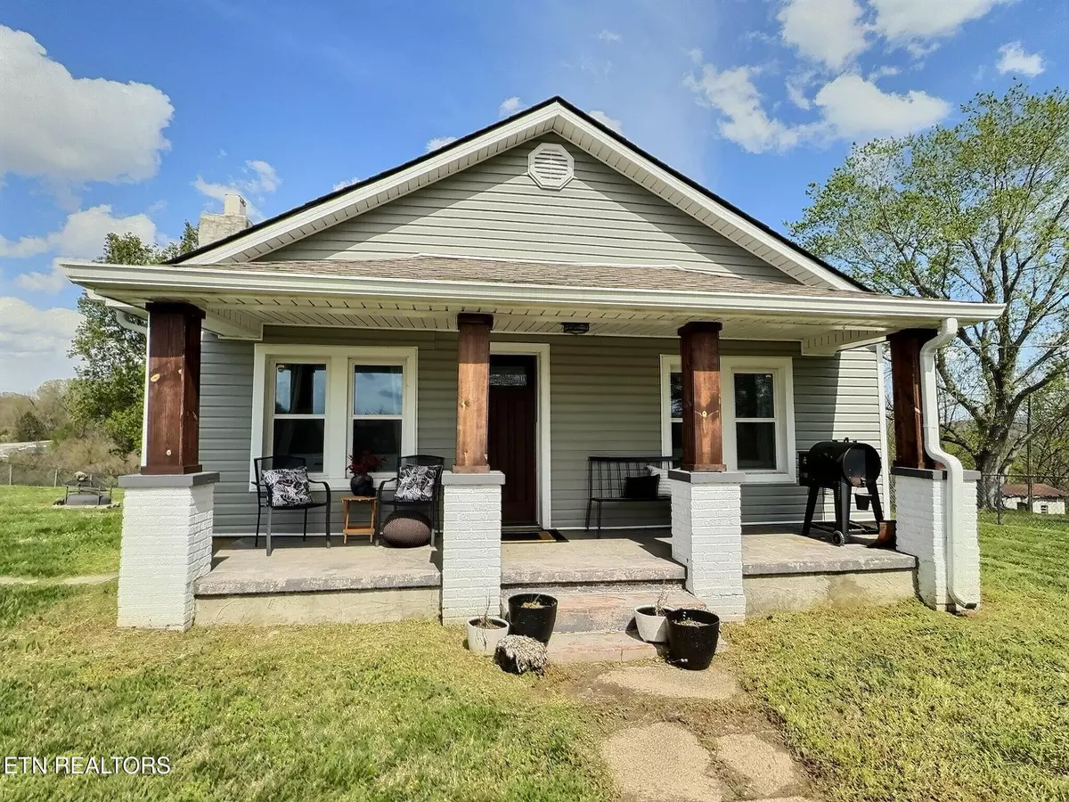 Lafollette, TN 37766,165 Lake Shore LN