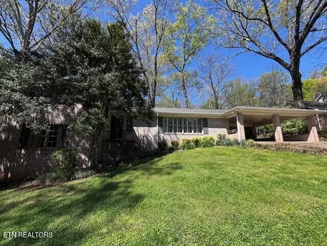 624 Pinecrest Drive, Athens, TN 37303