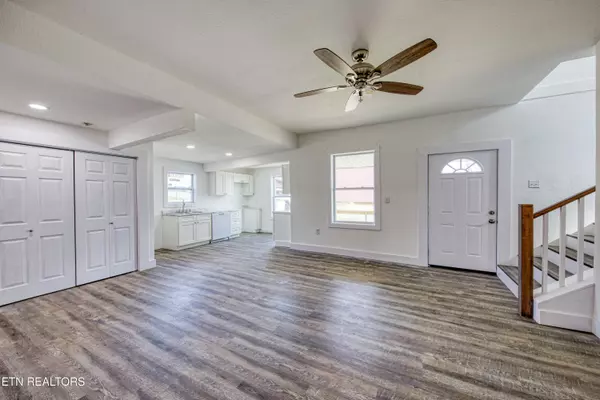 Lenoir City, TN 37771,801 2nd Ave