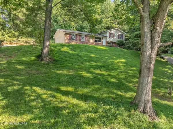 Caryville, TN 37714,246 Robertson LN