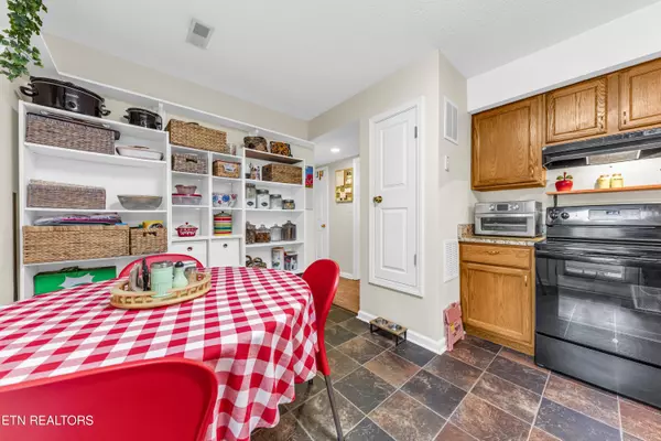 Knoxville, TN 37918,3205 Quiet WAY