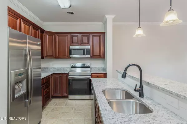 Knoxville, TN 37918,4808 Fountain View WAY