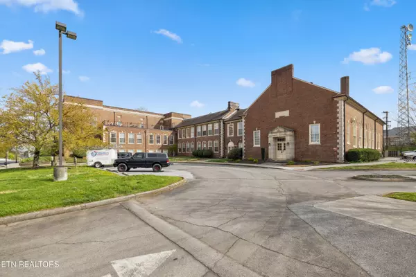 140 Glenwood Ave #201, Knoxville, TN 37917