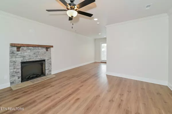 Knoxville, TN 37931,7504 Emory Orch LN