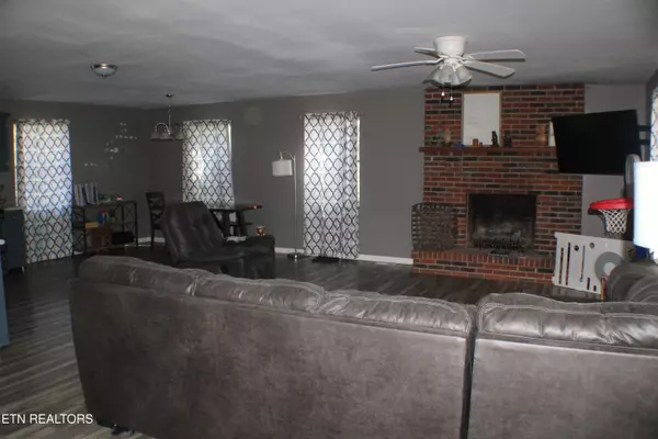 Harrogate, TN 37752,143 Jefferson St