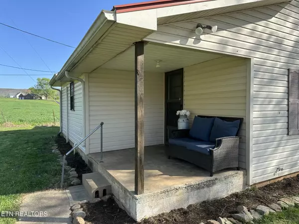 Livingston, TN 38570,537 Jamestown Hwy