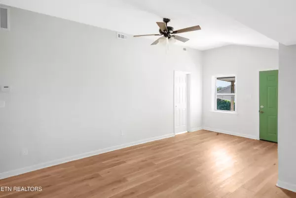 Knoxville, TN 37917,1616 7th Ave