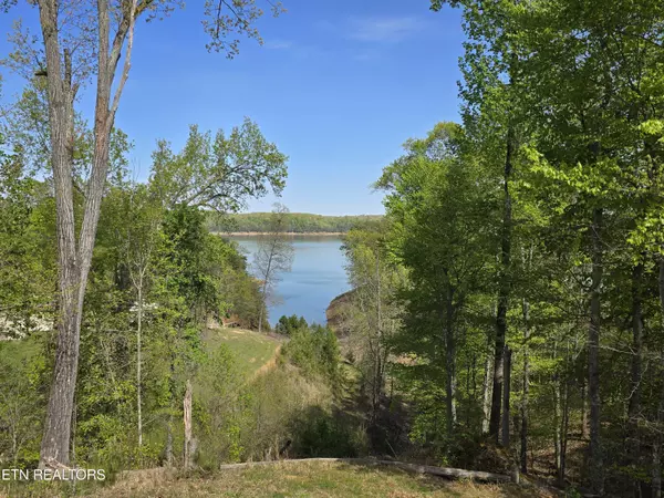 Dandridge, TN 37725,2116 Riverview DR
