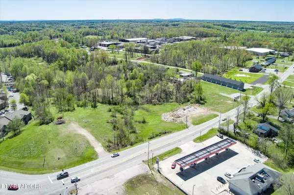 Cookeville, TN 38506,1552 & 1588 W BR0AD St
