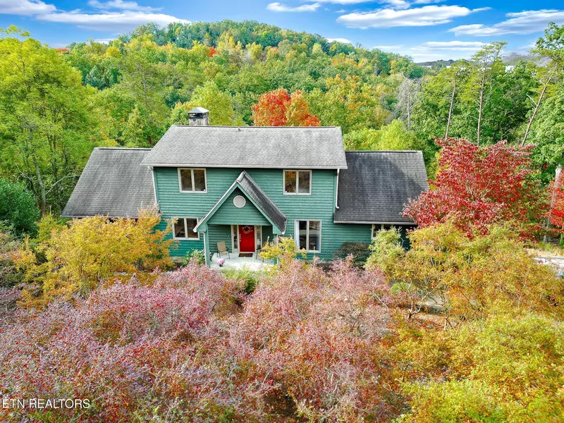 2025 Duck Cove DR, Knoxville, TN 37922
