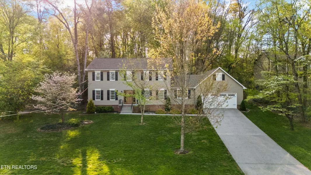 300 Woodland Trace DR, Farragut, TN 37934