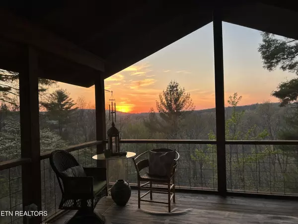 Tellico Plains, TN 37385,151 Gold Miners Rd