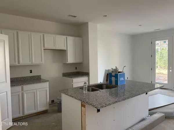 Knoxville, TN 37931,1749 Lateglow WAY