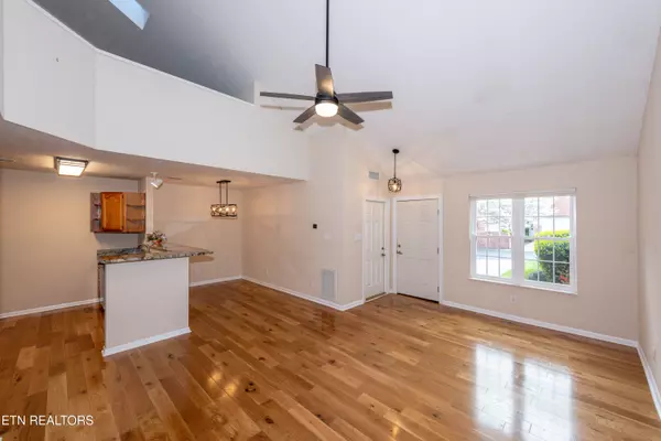 Knoxville, TN 37923,8632 Constance WAY