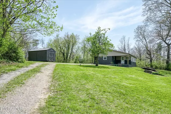 Crab Orchard, TN 37723,10587 Chestnut Hill Rd