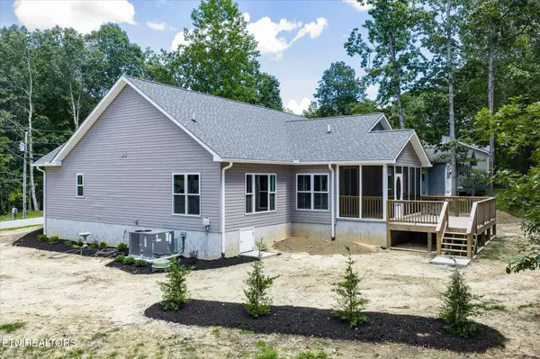 Crossville, TN 38558,145 Lakeside DR