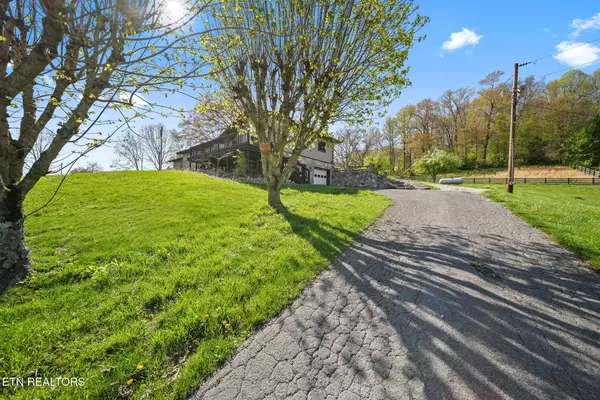 New Tazewell, TN 37825,346 Bailey DR