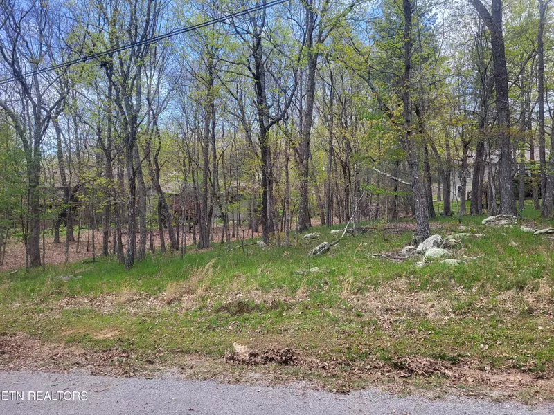142 Greenbrier LOOP, Crossville, TN 38558