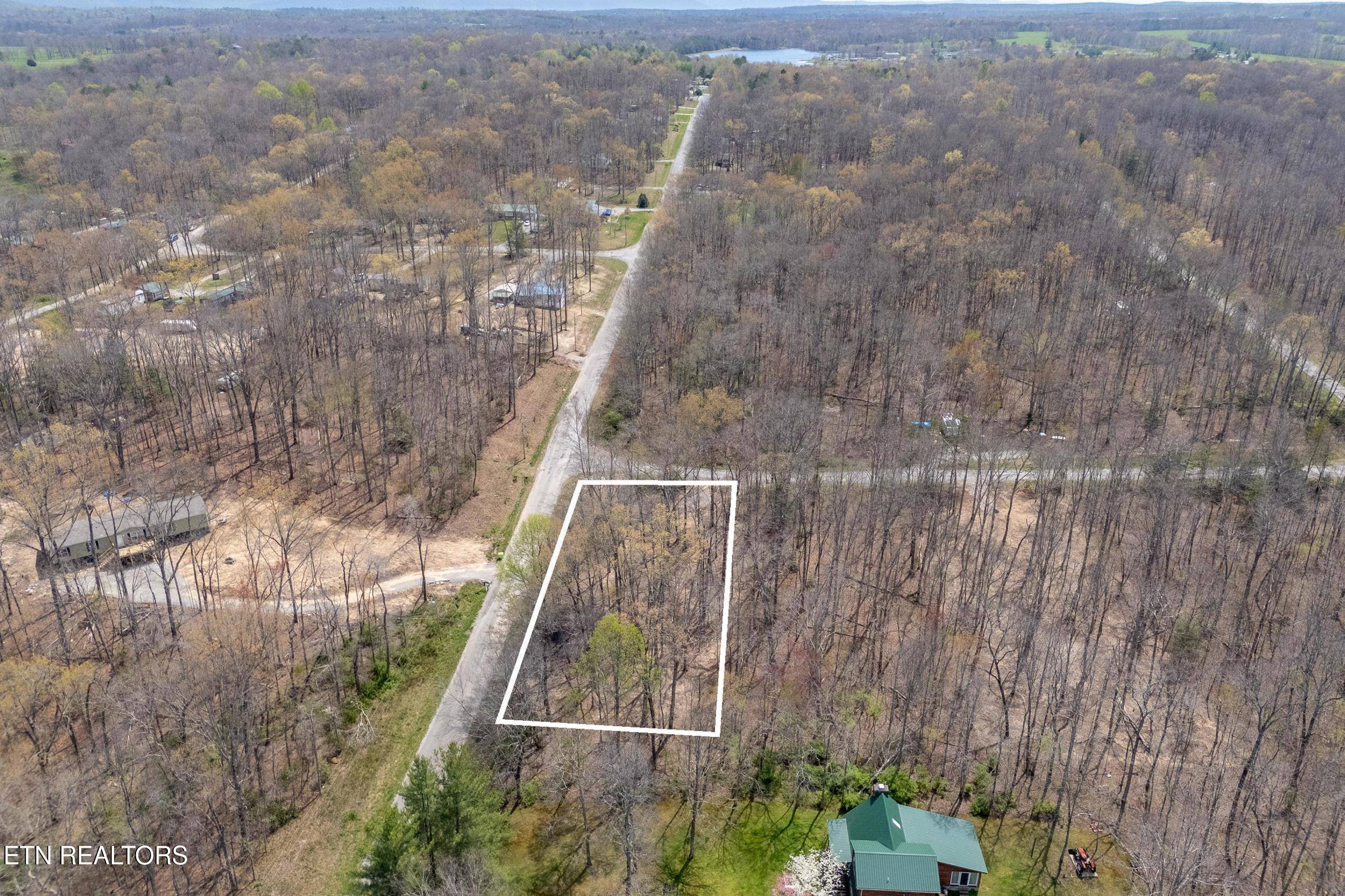 Crossville, TN 38572,22 Kelly DR
