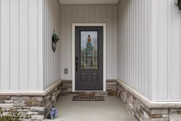 Loudon, TN 37774,208 Ogana LN