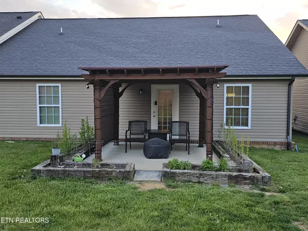 Harrogate, TN 37752,110 Bedrock WAY