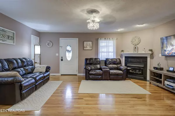 Mount Carmel, TN 37645,307 Spring House CT