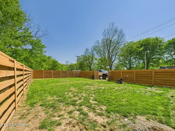 Spring City, TN 37381,272 Rhea Ave