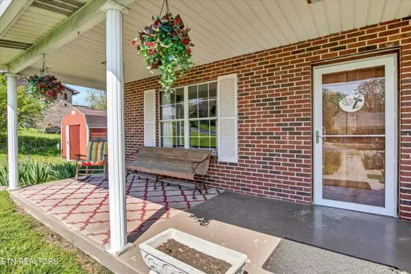 Clinton, TN 37716,111 Shaw Rd