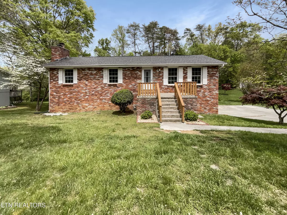 Oak Ridge, TN 37830,170 Cumberland View DR