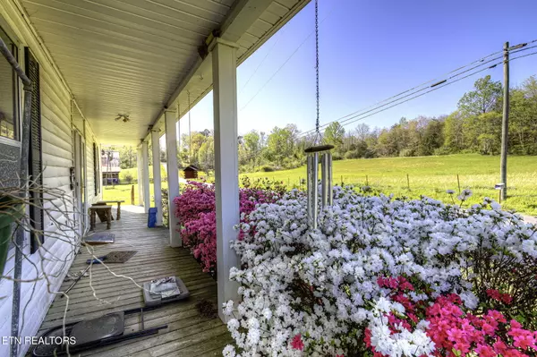 Tellico Plains, TN 37385,285 New Providence Rd