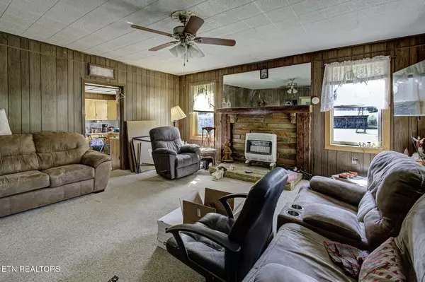 Tellico Plains, TN 37385,285 New Providence Rd