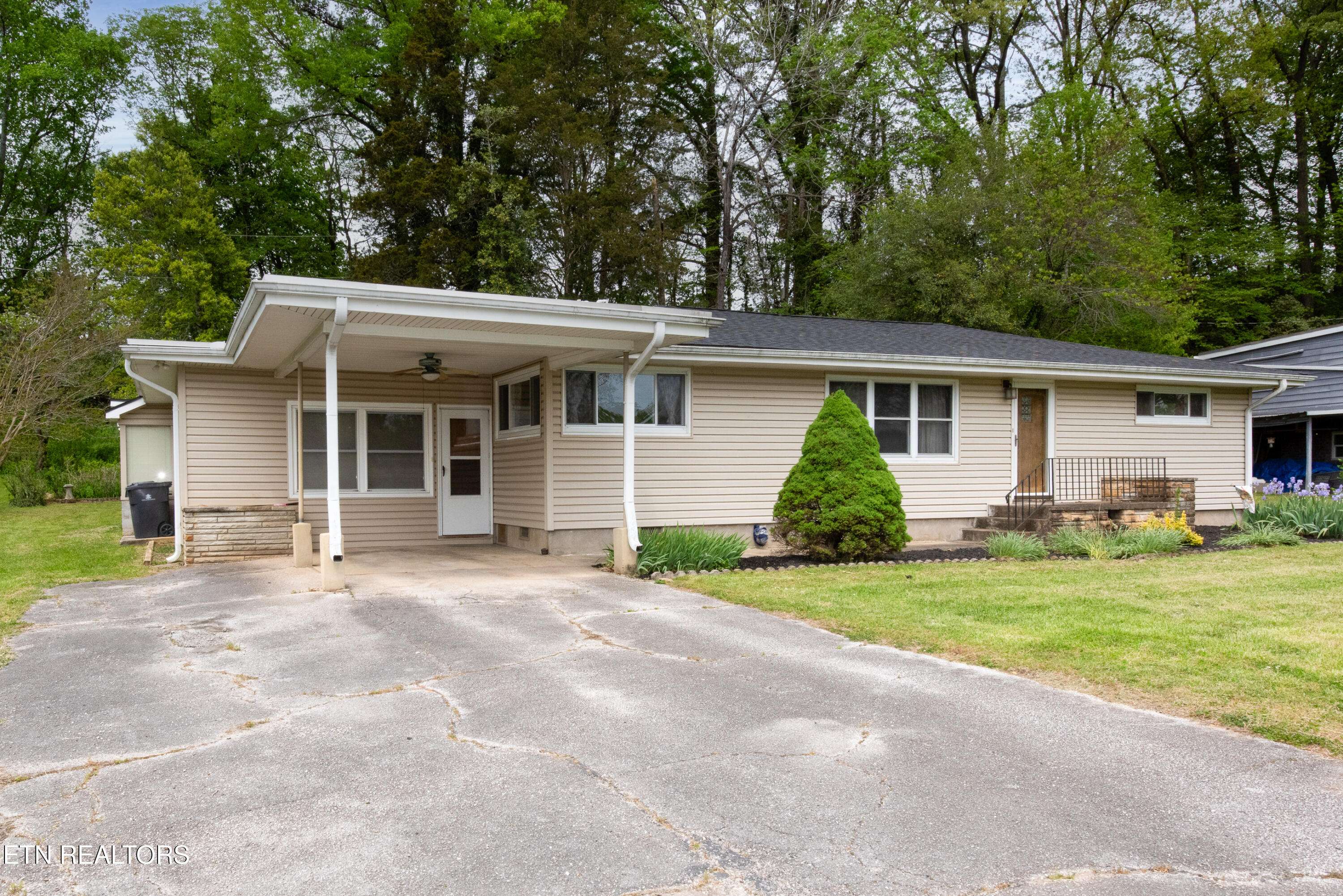 Knoxville, TN 37914,1531 Cliffside LN