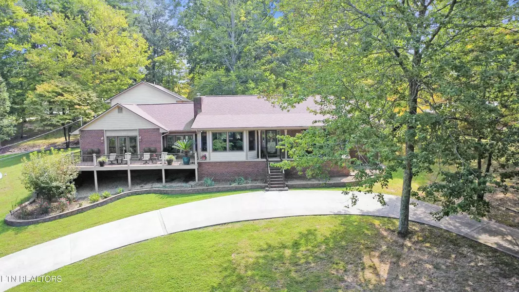 1517 Deerfield WAY, Lafollette, TN 37766