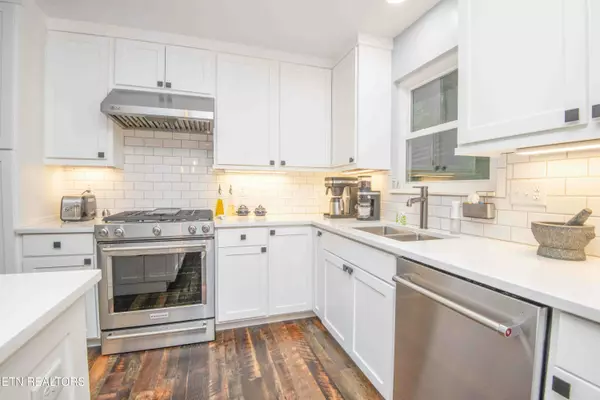 Louisville, TN 37777,2212 Jones Bend Rd