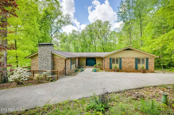 109 Balsam Rd, Oak Ridge, TN 37830