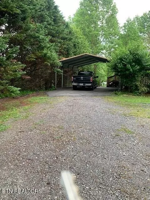 Greenback, TN 37742,1119 Cloyds Church Rd