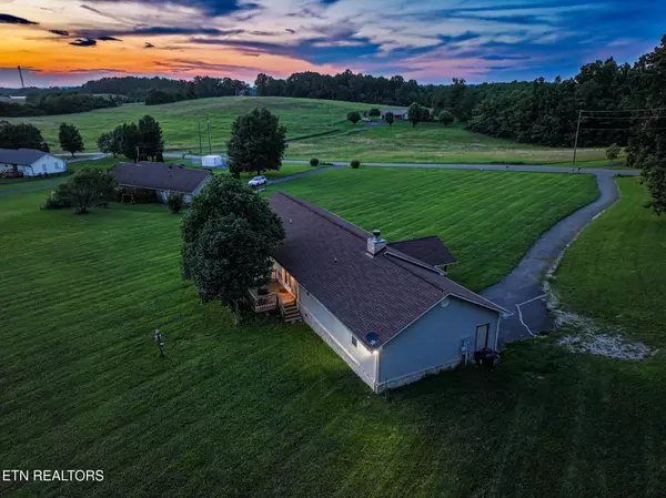 Sevierville, TN 37876,3643 Thomas Cross Rd